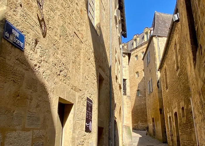 Heritage - Au Coeur De L'histoire - Classe 3 Etoiles Apartman